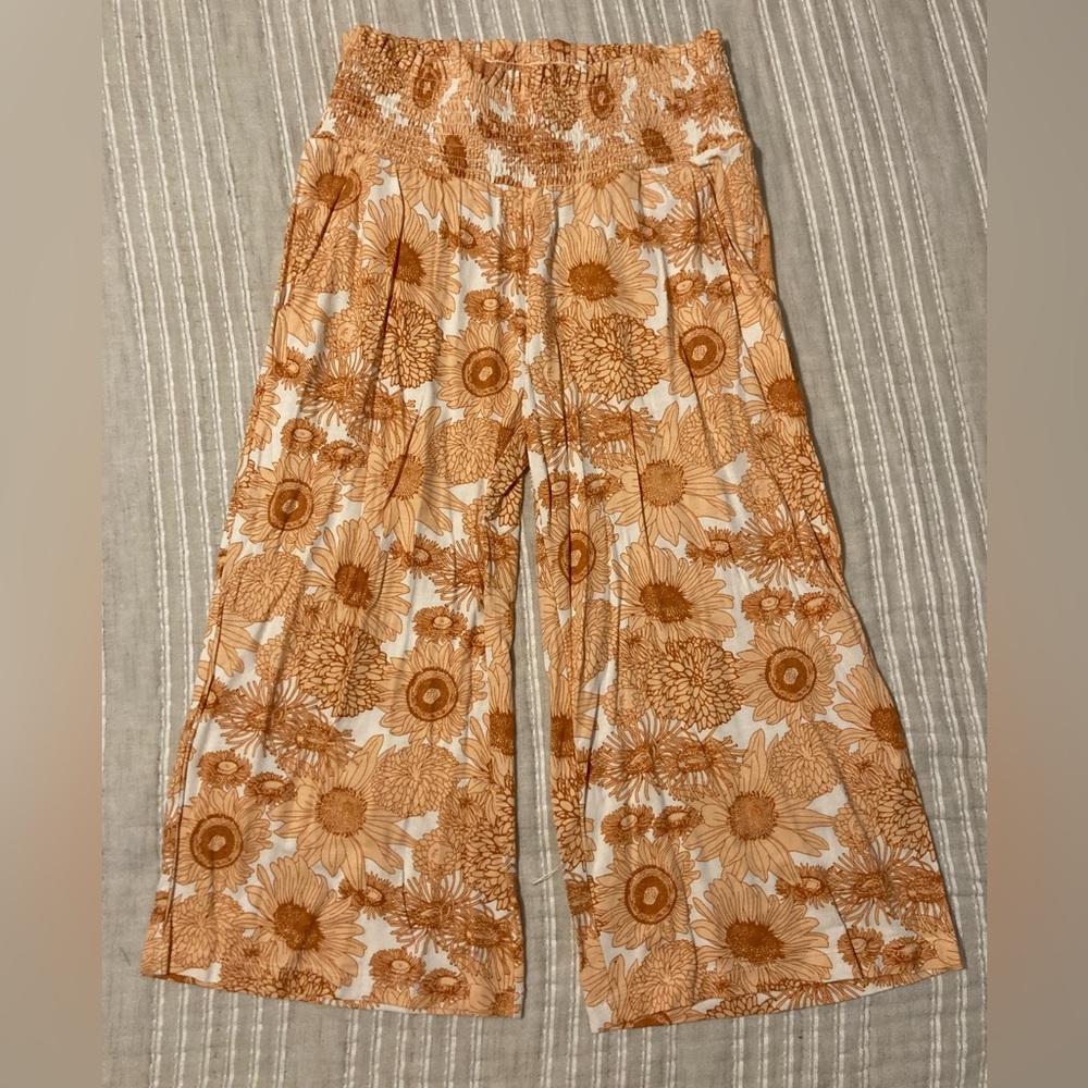 Kate Quinn sunflower pants